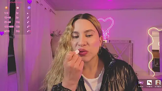 saaya tay online show from February 18, 3:13 am