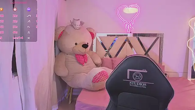 saaya tay online show from February 21, 3:18 am