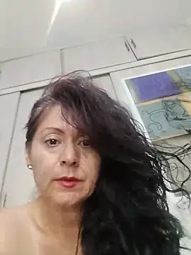 lunadicty online show from May 15, 11:45 pm