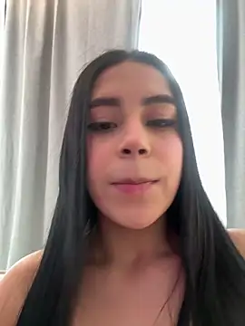 Snapshot of Ivy_rein chatting on December 20, 3:41 pm Ivy rein online show from December 20, 3:41 pm