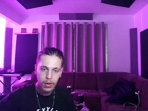 bigrosa21cm online show from March 1, 7:54 am