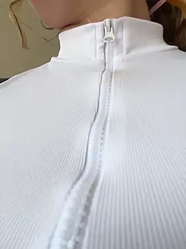 Baby  Otaku online show from April 18, 7:58 pm