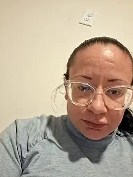 Snapshot of kinkikatie69 chatting on June 17, 7:15 pm kinkikatie69 online show from June 17, 7:15 pm