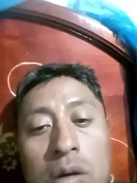 Snapshot of luuiss12 chatting on January 14, 8:20 am luuiss12 online show from January 14, 8:20 am