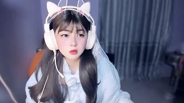 Snapshot of yuki3366 chatting on February 10, 12:31 pm yuki3366 online show from February 10, 12:31 pm