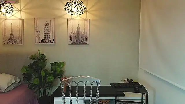  Victoria Collins online show from September 23, 11:02 am