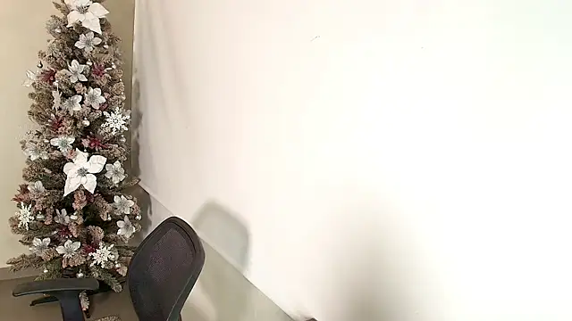  Victoria Collins online show from December 4, 10:57 am