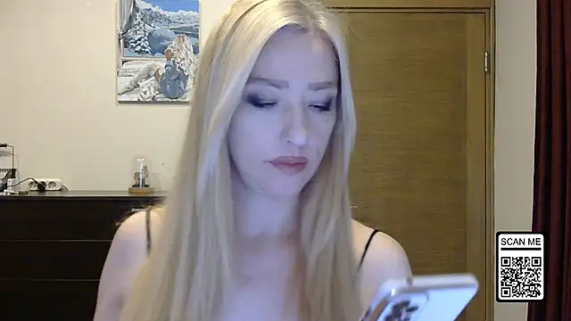 Wild Silk Desire online show from October 4, 1:09 pm