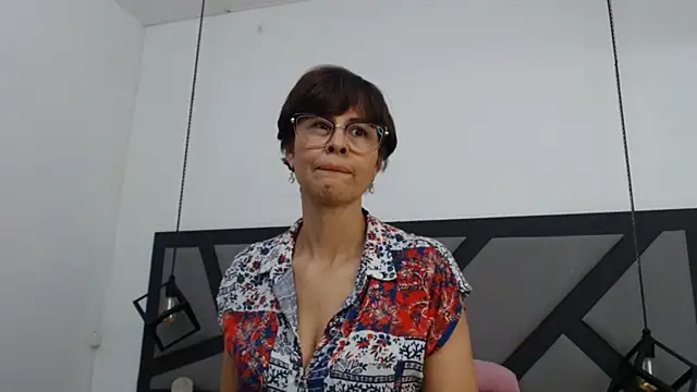 Snapshot of amanda_ramirez chatting on June 30, 6:42 pm amanda ramirez online show from June 30, 6:42 pm