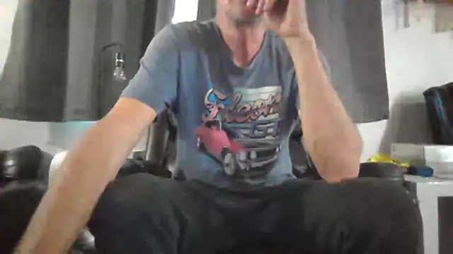 Lovyourpuss online show from July 19, 2:15 am