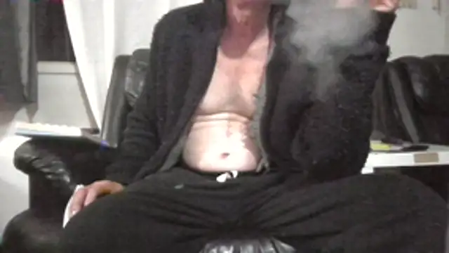 Lovyourpuss online show from July 26, 7:43 pm