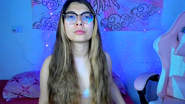 Snapshot of abbie_jensen_ chatting on June 22, 9:34 pm abbie jensen online show from June 22, 9:34 pm