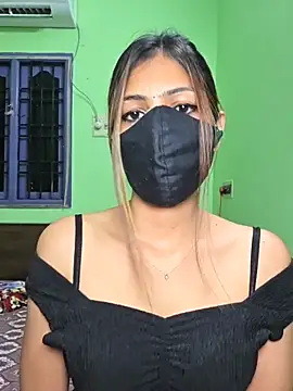 Isha Sax online show from April 7, 7:03 pm