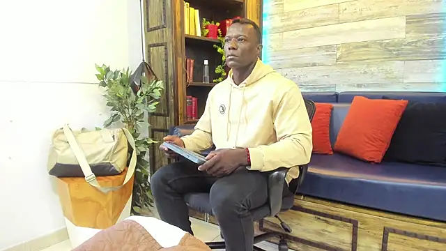 MarcusBlack  online show from May 22, 1:28 pm