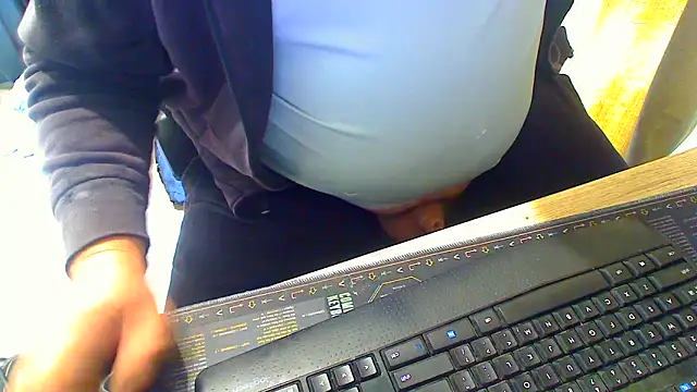 latexsub75 online show from February 12, 10:27 pm