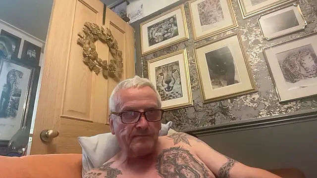 poggles online show from July 13, 7:38 pm