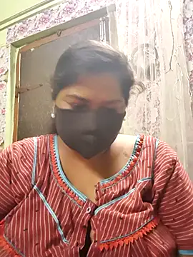 Snapshot of Liyaa_24 chatting on July 16, 5:41 pm Liyaa 24 online show from July 16, 5:41 pm