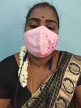 Snapshot of Tamil_riyalini12 chatting on June 5, 4:52 am Tamil riyalini12 online show from June 5, 4:52 am
