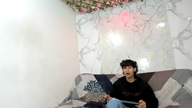 Snapshot of Bastian_boyshot77 chatting on July 11, 1:03 pm Bastian boyshot77 online show from July 11, 1:03 pm