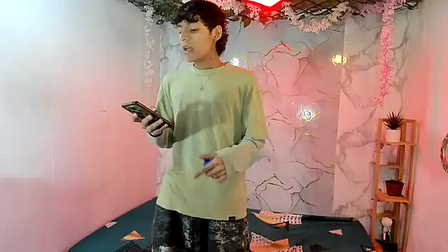 Snapshot of Bastian_boyshot77 chatting on July 12, 1:13 pm Bastian boyshot77 online show from July 12, 1:13 pm