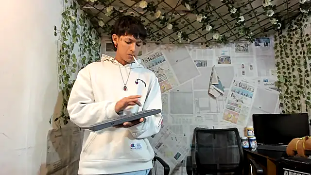 Snapshot of Bastian_boyshot77 chatting on July 19, 1:04 pm Bastian boyshot77 online show from July 19, 1:04 pm
