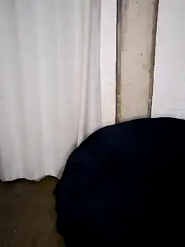 chocolatehotwife online show from February 4, 1:44 am