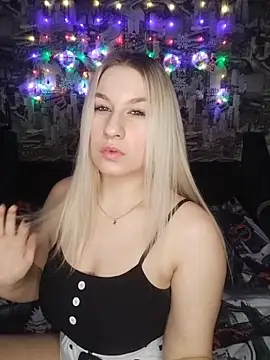 Snapshot of HoneyNelly chatting on February 14, 11:01 pm HoneyNelly online show from February 14, 11:01 pm