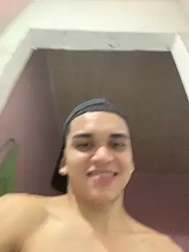 Snapshot of dailydosam chatting on February 1, 12:09 am dailydosam online show from February 1, 12:09 am