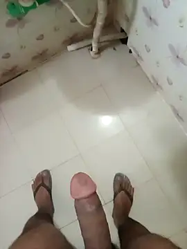 Snapshot of zim200 chatting on December 2, 6:41 am zim200 online show from December 2, 6:41 am