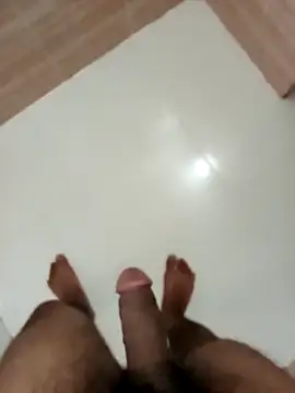 Snapshot of zim200 chatting on March 11, 6:52 am zim200 online show from March 11, 6:52 am