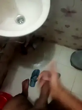 Snapshot of zim200 chatting on March 31, 5:57 pm zim200 online show from March 31, 5:57 pm