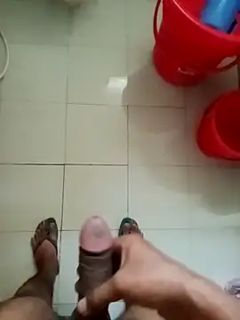 Snapshot of zim200 chatting on April 1, 8:26 am zim200 online show from April 1, 8:26 am