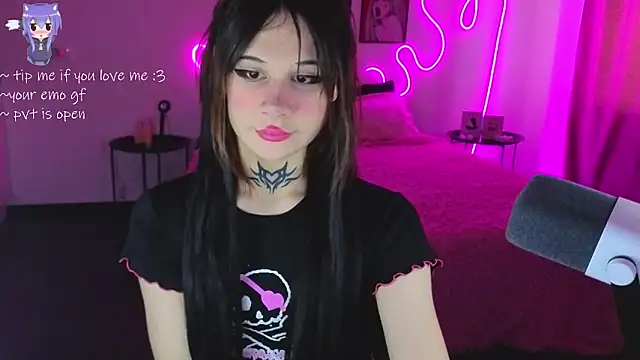 your little eva online show from March 6, 3:19 pm