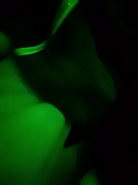 Snapshot of MrThomas31 chatting on January 14, 2:44 pm MrThomas31 online show from January 14, 2:44 pm