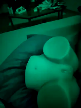 Snapshot of MrThomas31 chatting on March 24, 4:06 am MrThomas31 online show from March 24, 4:06 am