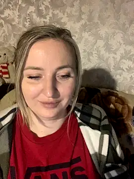 hotsteacher online show from December 3, 1:46 am