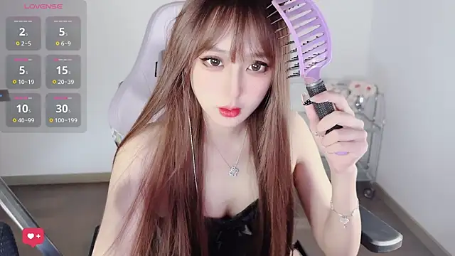 OwQoll online show from March 24, 7:46 am