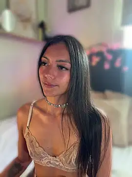im-isabella online show from June 7, 4:22 pm