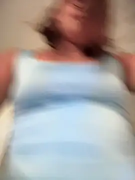 sara calderon online show from April 18, 1:37 pm