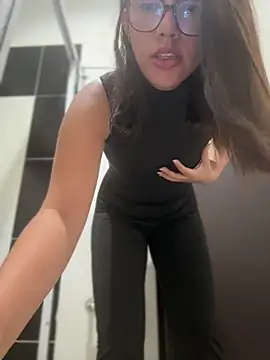 sara calderon online show from June 5, 11:27 am