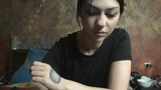 Snapshot of Susie_su chatting on February 19, 11:17 am Susie su online show from February 19, 11:17 am