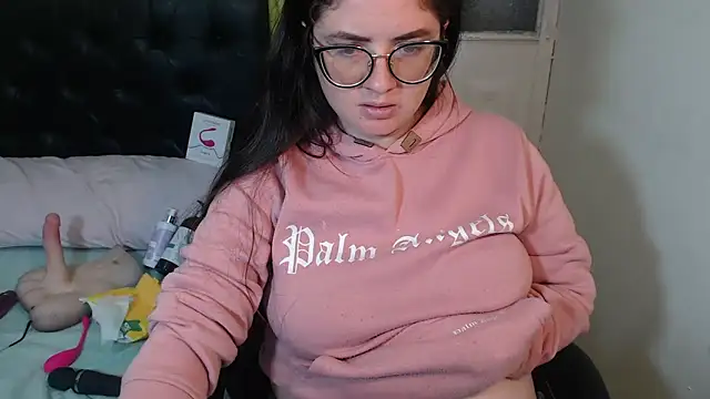 KrystalAdams online show from March 26, 2:22 pm