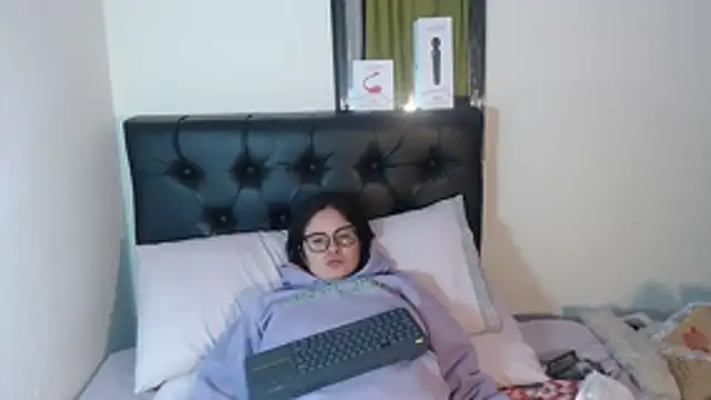 Snapshot of KrystalAdams chatting on July 3, 11:27 am KrystalAdams online show from July 3, 11:27 am