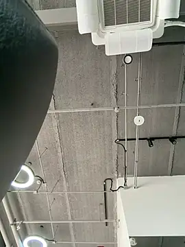 Ninazhang online show from April 6, 2:31 am