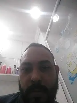 jfgustavo001 online show from July 17, 8:46 pm