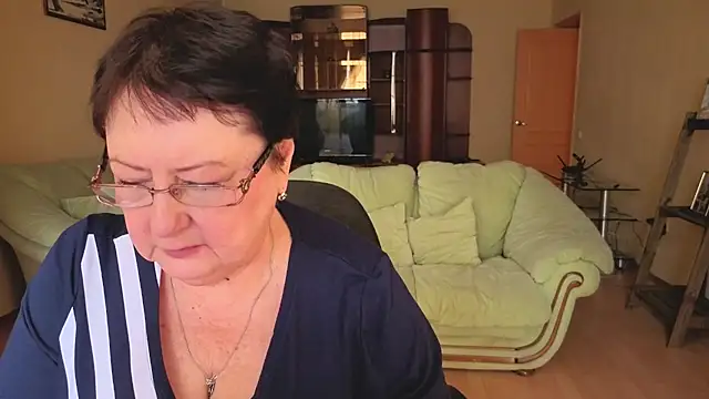 Margo Moll online show from February 19, 12:12 pm