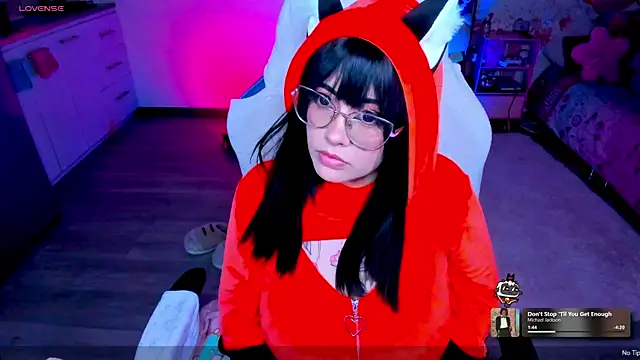 AlyssaRomanova online show from April 17, 3:53 am