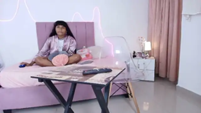 Andre lezcano online show from February 5, 9:19 pm