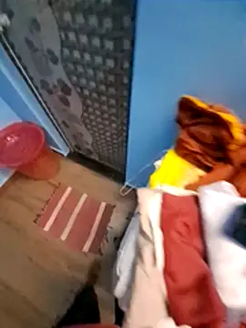 Tamilpayan00 online show from February 27, 3:56 pm