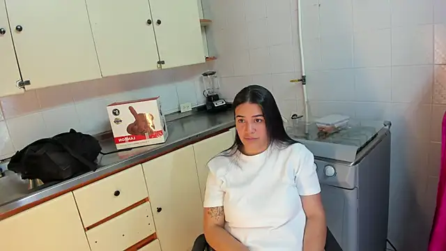 Snapshot of GreciaFox1 chatting on March 3, 12:22 pm GreciaFox1 online show from March 3, 12:22 pm